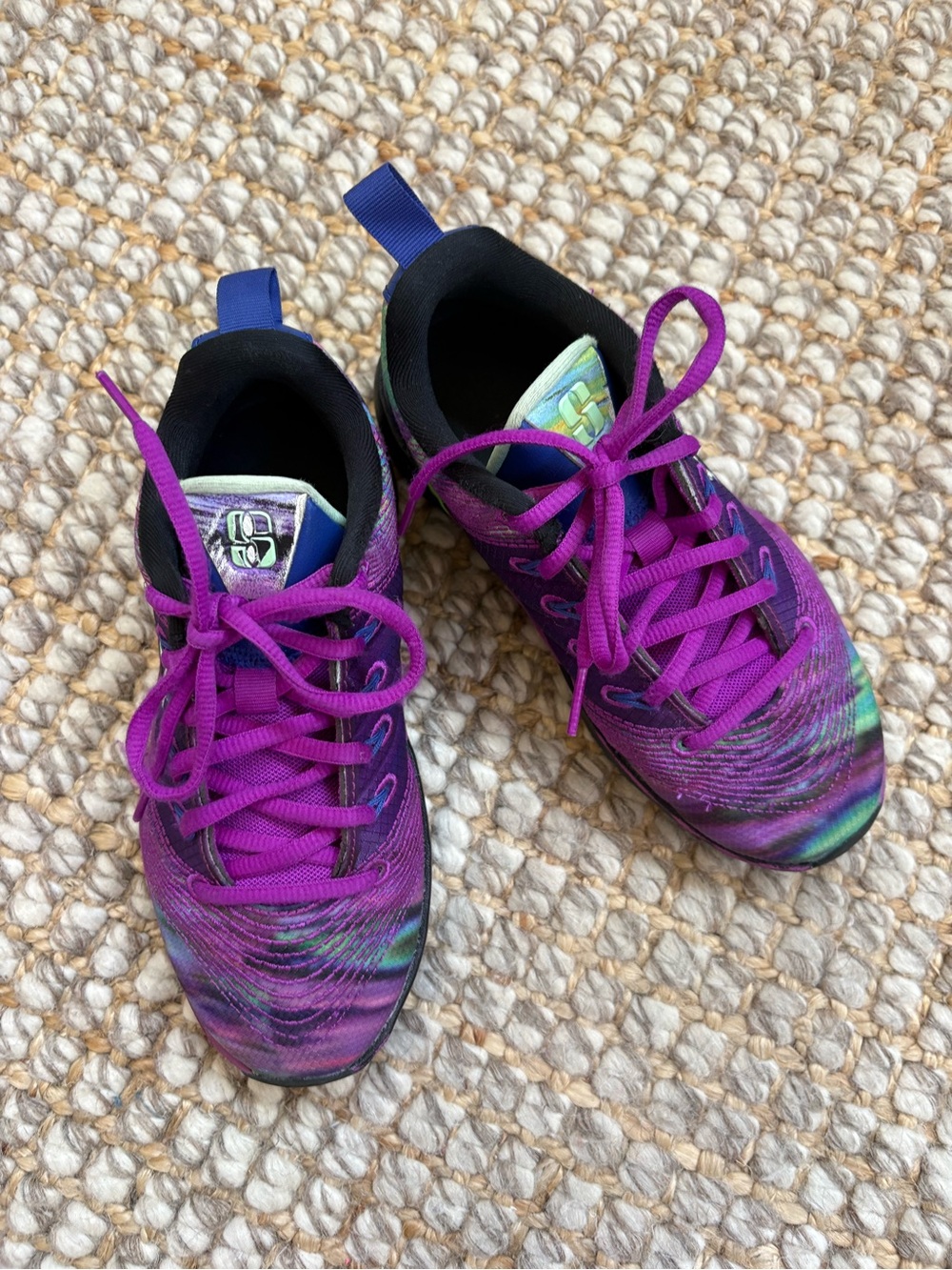 Nike Sabrina 3 | size 3Y | Purple | basketball and volleyball